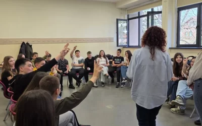 U saradnji sa Centrom za decu i omladinu Duga, učenici VI razreda naše škole učestvovali su u radionici „Kocka VS kontrola“